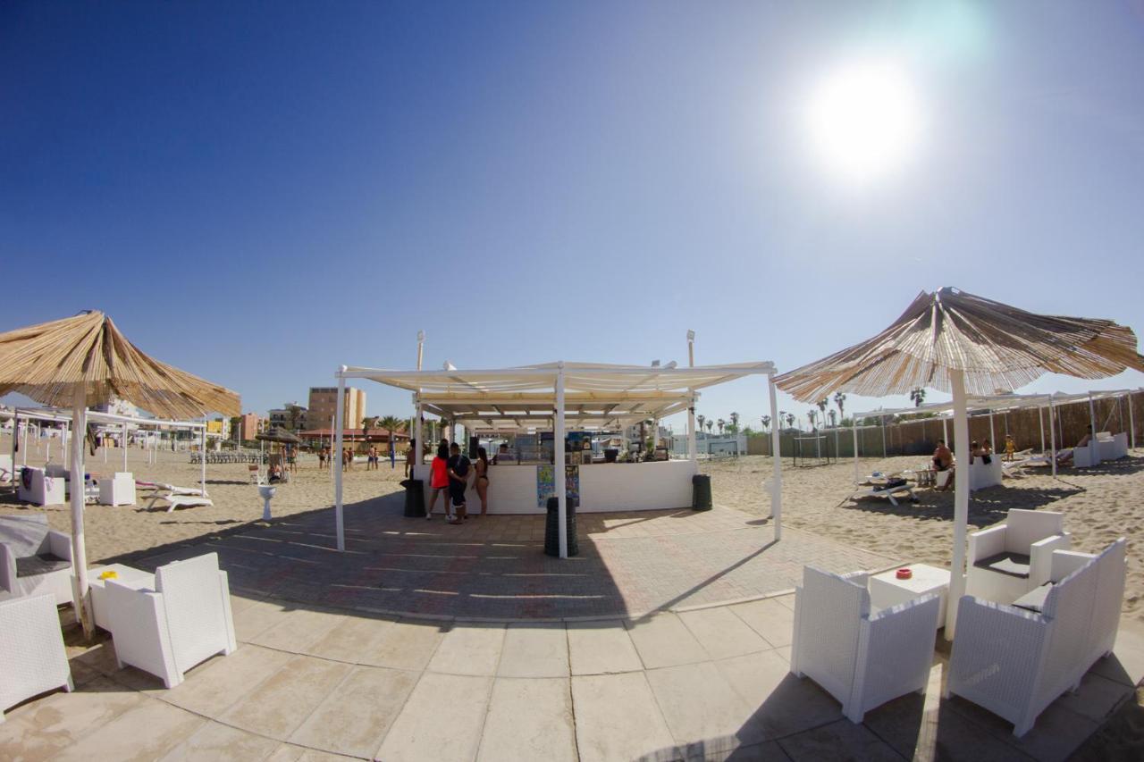 Aurora Beach & Suite Margherita Di Savoia Exterior photo
